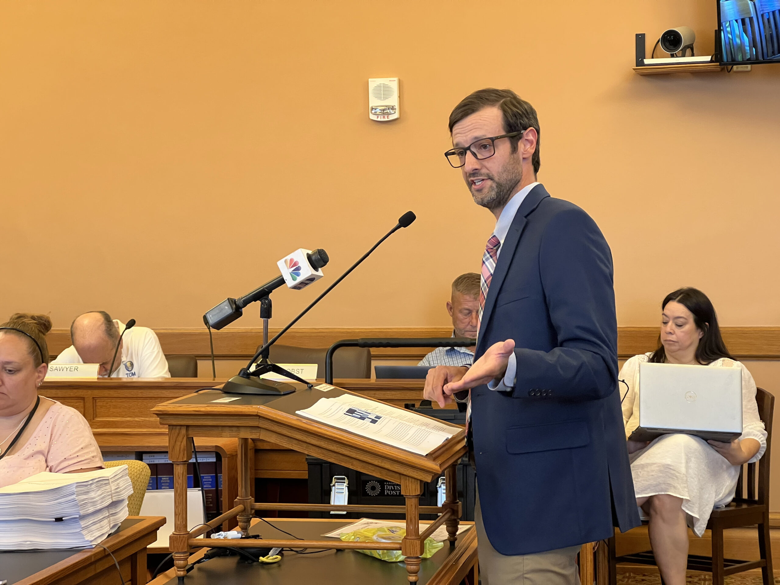 Principal auditor Andy Brienzo Thursday presents the second part of a review of the state’s election security procedure to the Legislative Post Audit Committee.